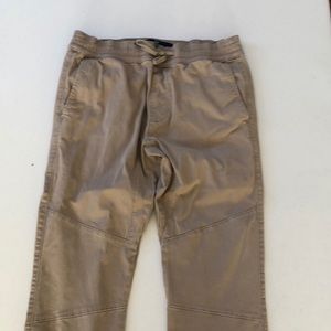 Holister joggers(tan)